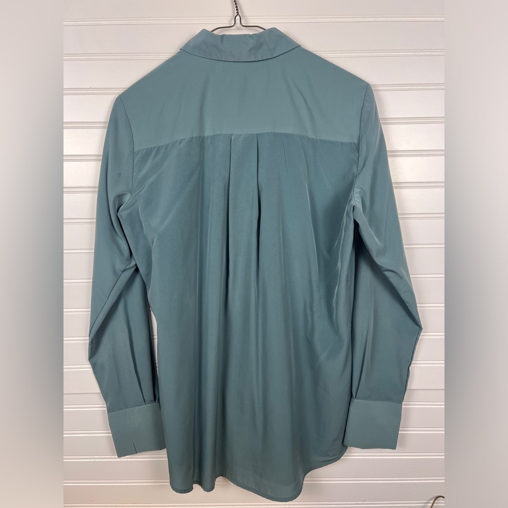 Nine West Women’s blue/green button down Shirt - Picture 3 of 5